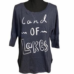 Land of Lakes Hi-Low 3/4 Sleeve Graphic T-Shirt Women's S Small